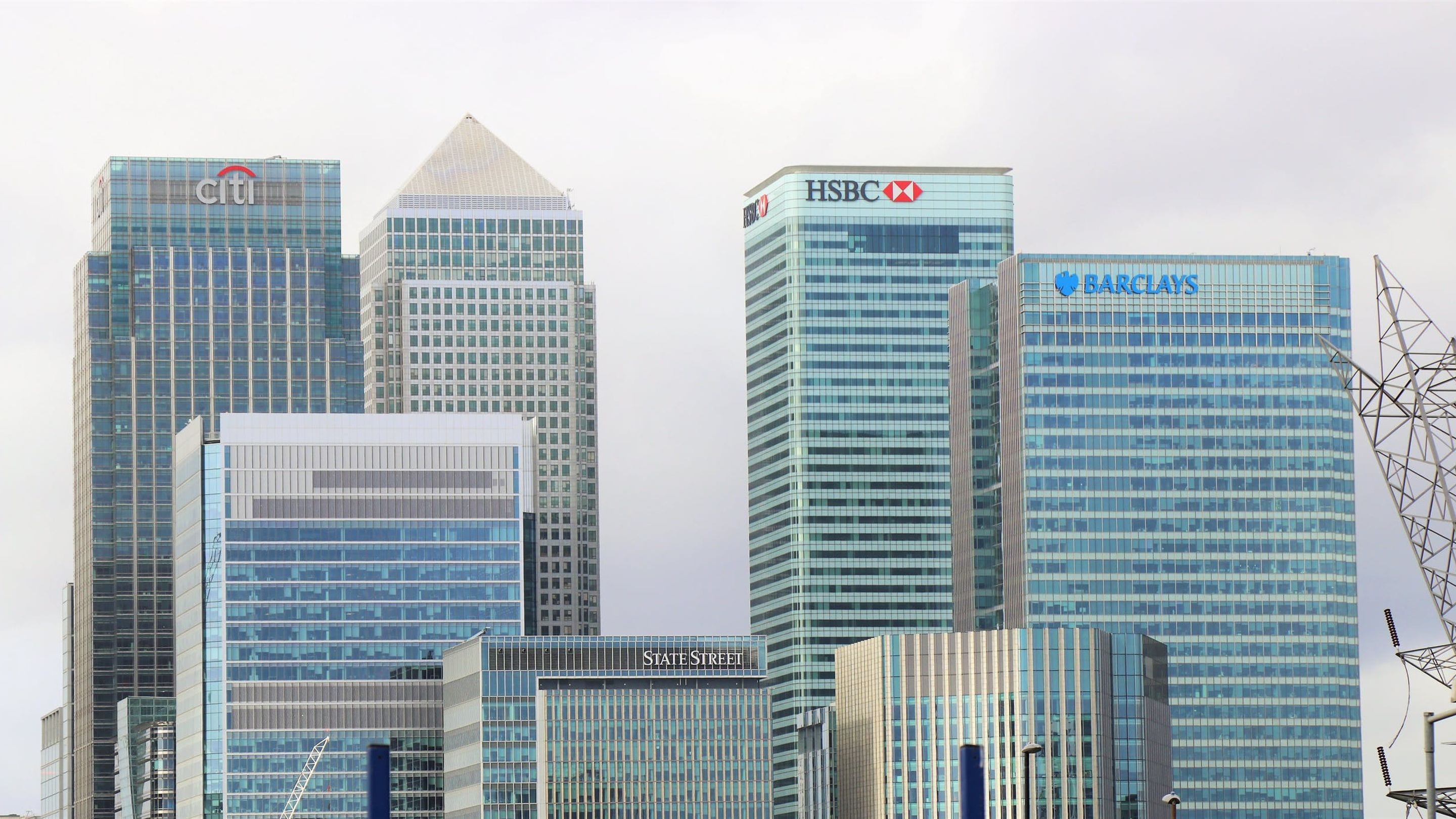 Overcoming data challenges in the financial services sector