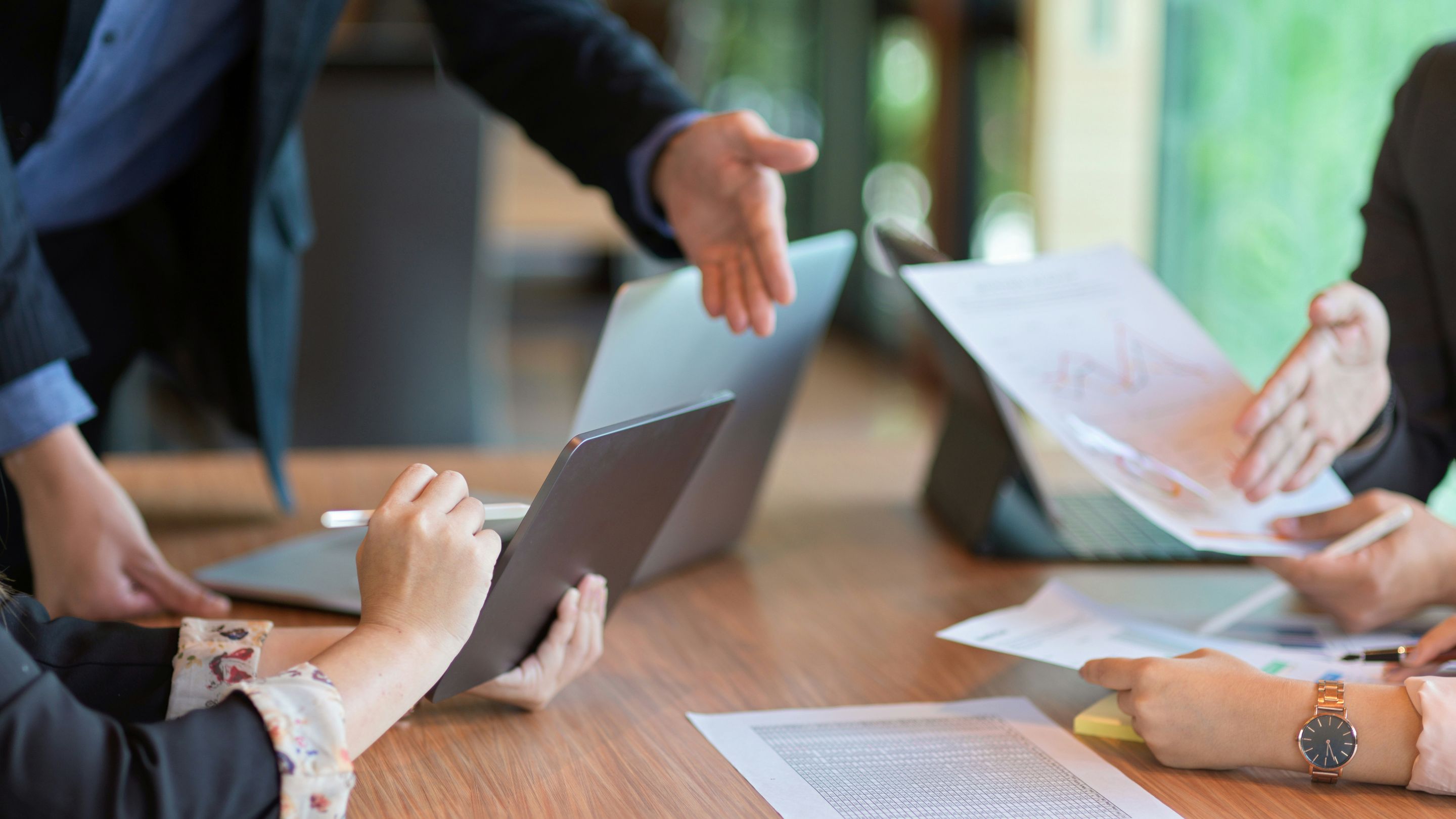 The Market Intelligence cycle to guide Commercial Due Diligence